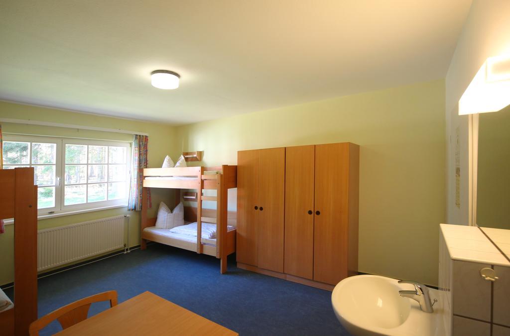 Djh Jugendherberge Born-Ibenhorst Extérieur photo